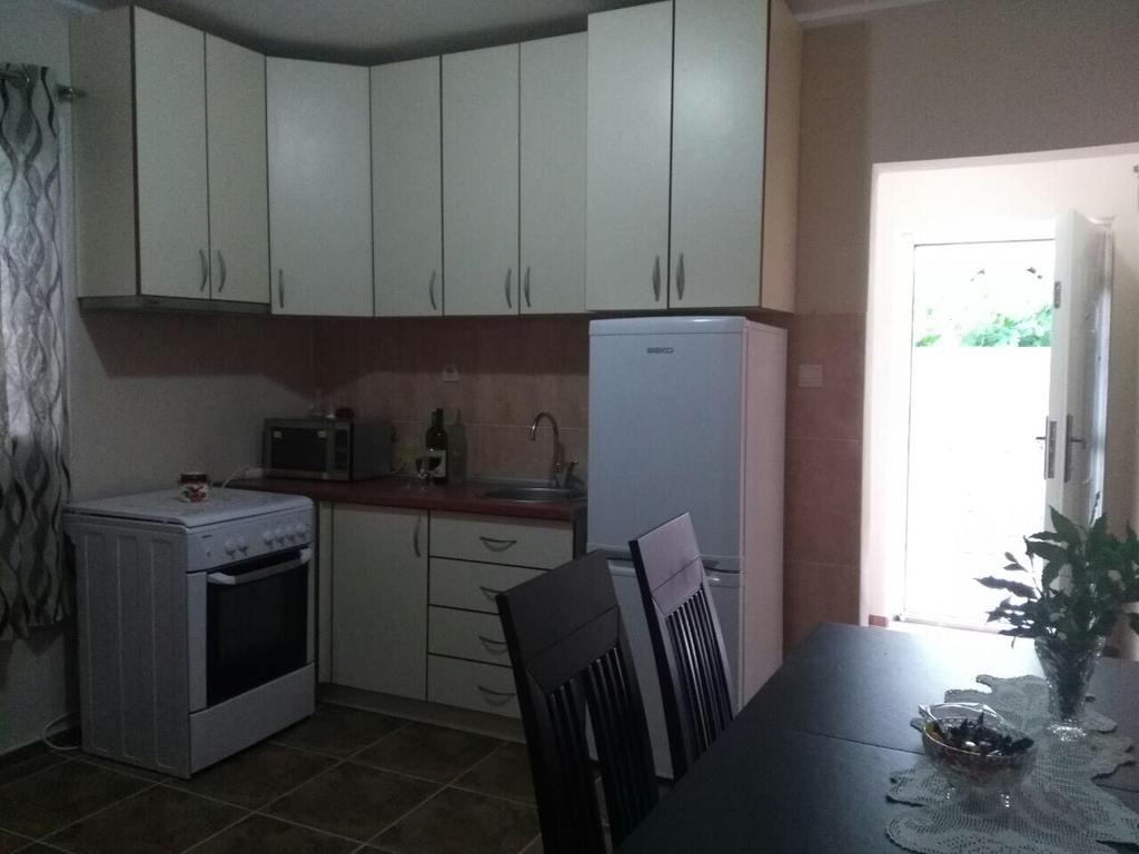 קוטור Apartmani Cuce מראה חיצוני תמונה