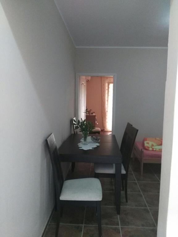 קוטור Apartmani Cuce מראה חיצוני תמונה