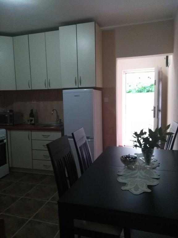 קוטור Apartmani Cuce מראה חיצוני תמונה