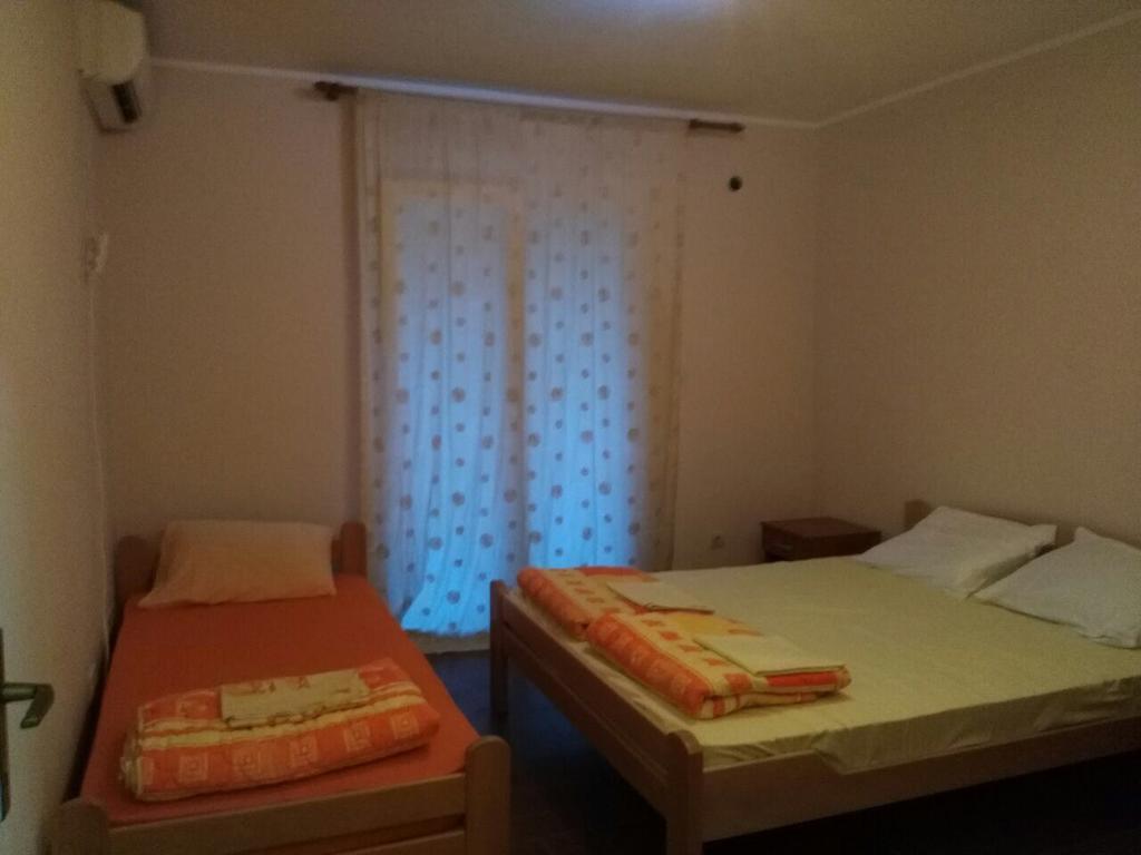 קוטור Apartmani Cuce מראה חיצוני תמונה