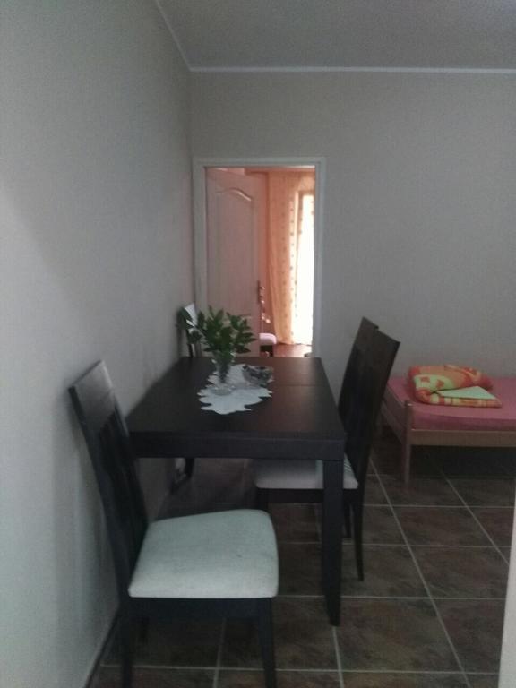 קוטור Apartmani Cuce מראה חיצוני תמונה